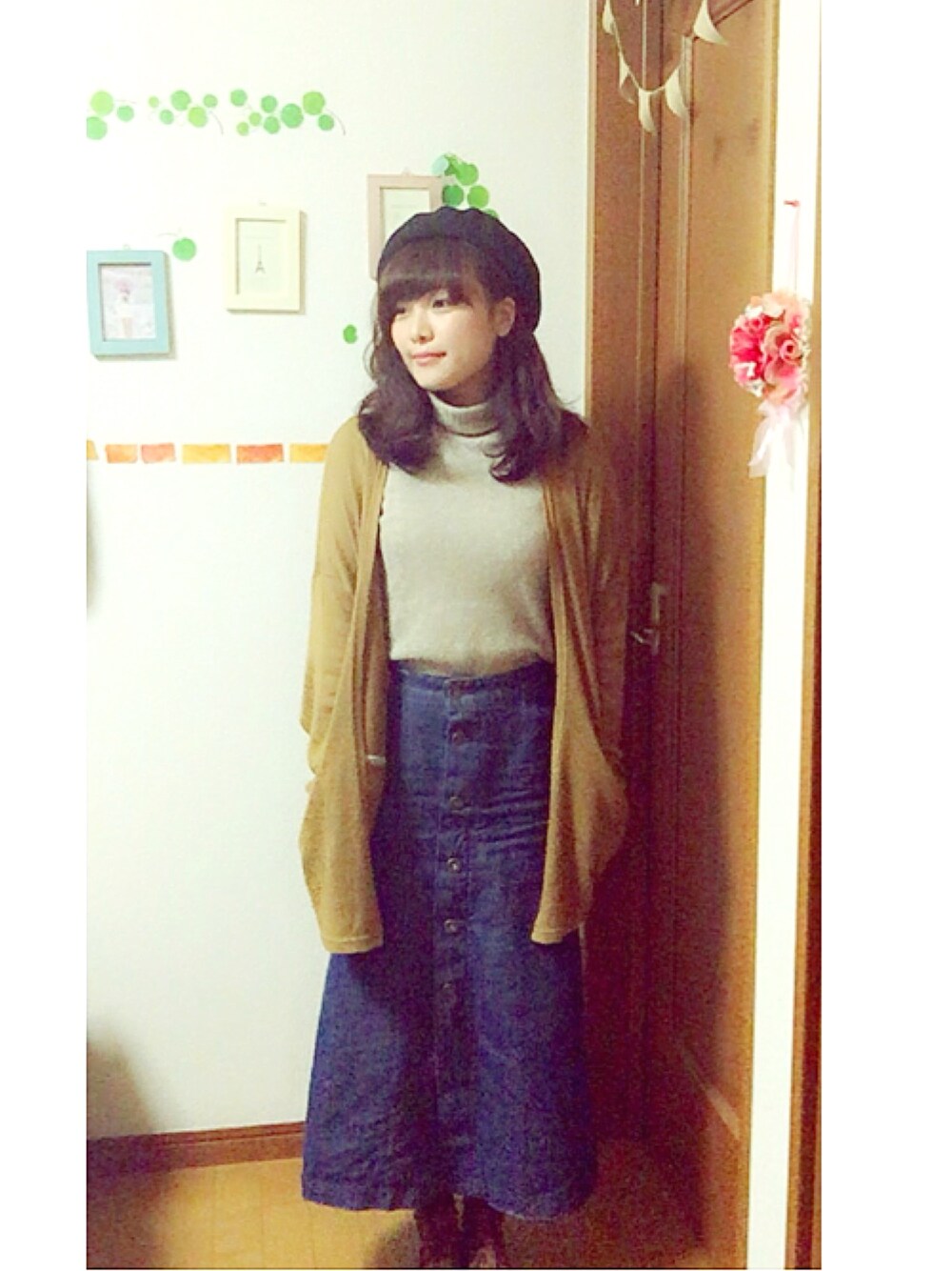 「秋コーデ、シンプルコーデ」｜「古着のアイテム（ニット/セーター、ベージュ系）」を使った、Nさん（レディース・153cm）の秋コーディネートの1枚目の写真