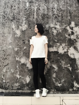 「Marc by Marc Jacobs（マークバイマークジェイコブス）のアイテム（リング）」を使った、June Hui さん（レディース・160cm）の春コーディネート