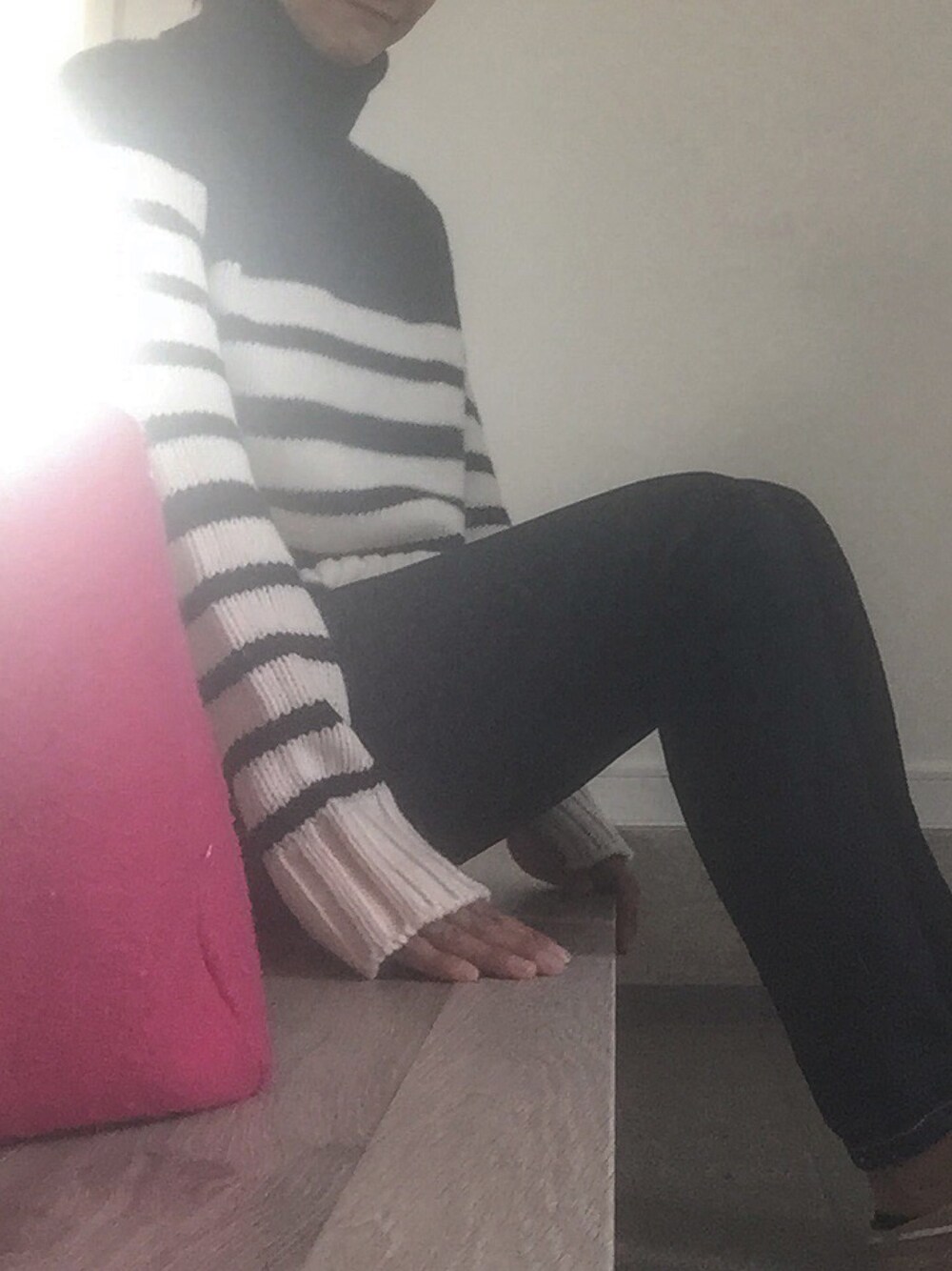 「ザラ、ザラジョ、プチプラ、きれいめカジュアル、ボーダー、ニット、knit、ママコーデ、mama、mamaコーデ」｜「無印良品のアイテム（デニムパンツ、ブルー系）」を使った、angmaさん（レディース・160cm）の秋コーディネートの1枚目の写真