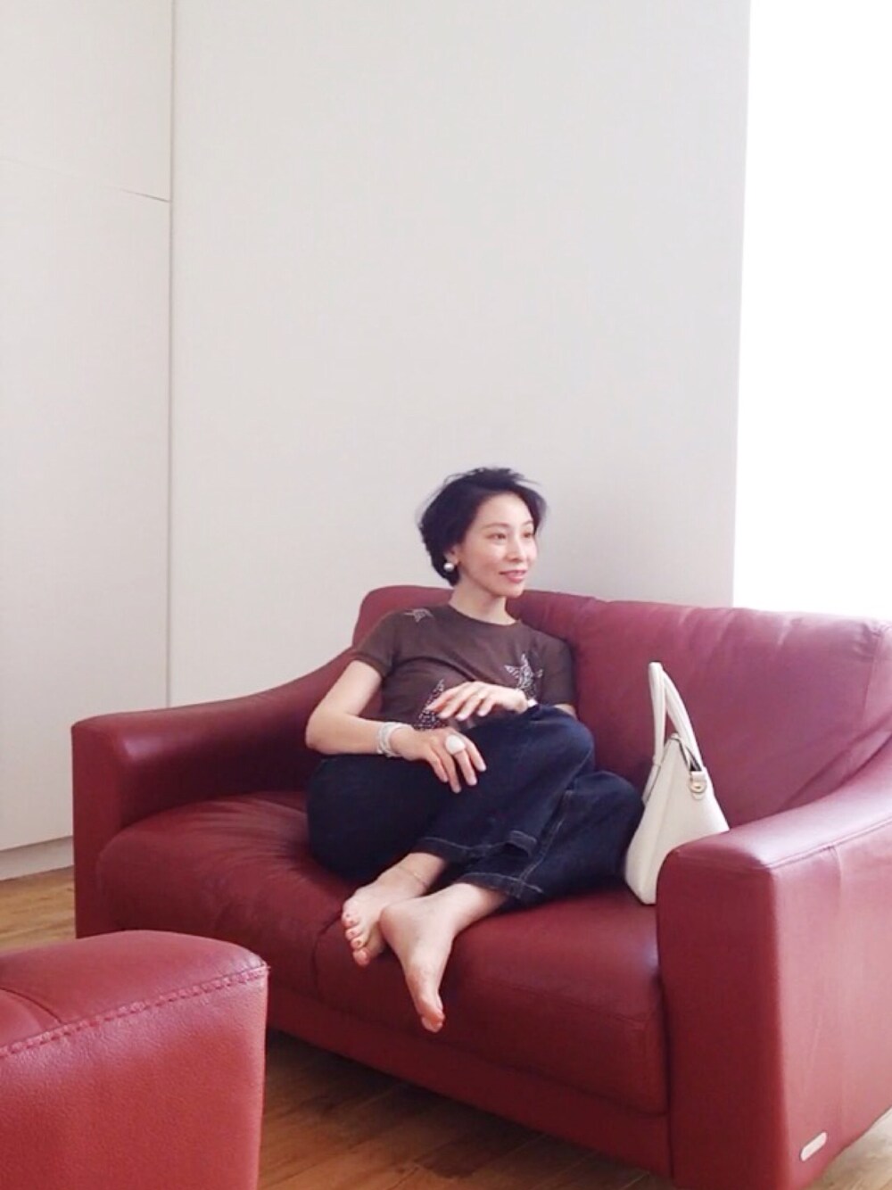 「リラックススタイル、星モチーフ」｜「GUのアイテム（Tシャツ/カットソー、グリーン系）」を使った、Naoko  Leeさん（レディース・163cm）の春コーディネートの1枚目の写真