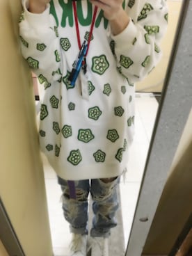 「PUNYUS（プニュズ）のアイテム（スウェット）」を使った、佐々 大輝さん（メンズ・167cm）の冬コーディネート