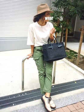 「SEA（シー）のネイビーカゴバッグM（かごバッグ）」を使った、NANAさん（レディース・161cm）の秋コーディネート