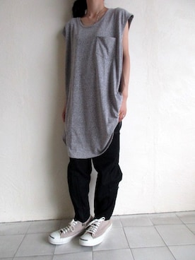 「banal chic bizarre」｜「アイテム（Tシャツ/カットソー）」を使った、TITY niigataさん（レディース・160cm）の秋コーディネート
