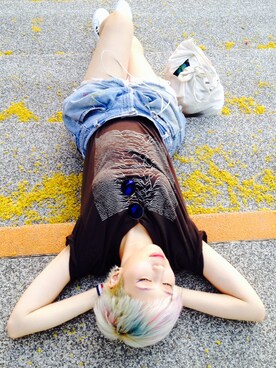 KiKi Sinさんのコーディネート