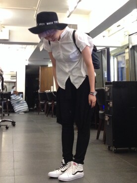 KiKi Sinさんのコーディネート