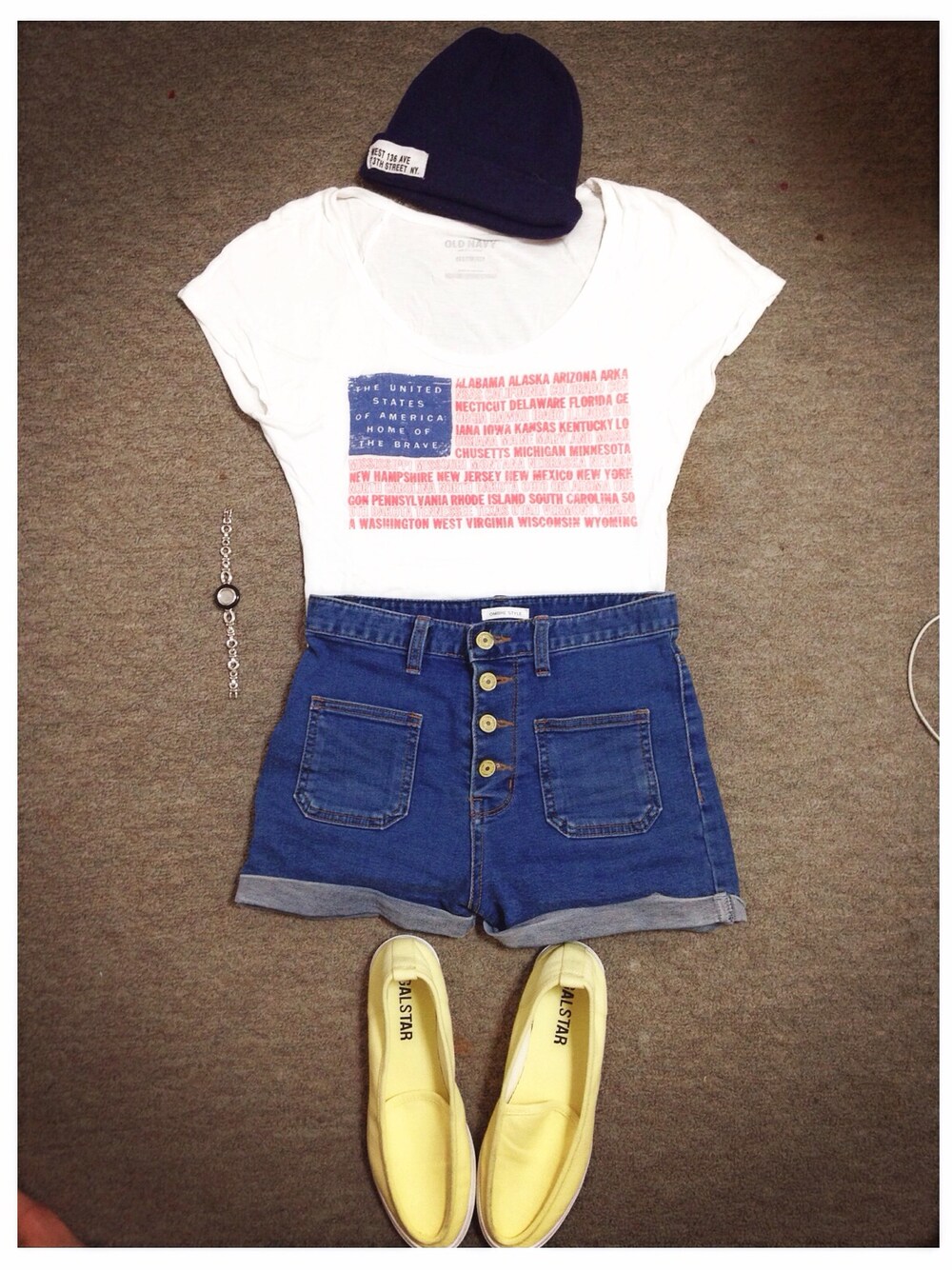 「Tシャツ、casual、old navy、galstar、Tシャツ×デニム」｜「GALSTARのアイテム（スニーカー、イエロー系）」を使った、❥❥ M i y uさん（レディース・157cm）の夏コーディネートの1枚目の写真