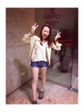 「Marc by Marc Jacobs（マークバイマークジェイコブス）のアイテム（財布/小物）」を使った、YL Chenさん（レディース・162cm）の夏コーディネート