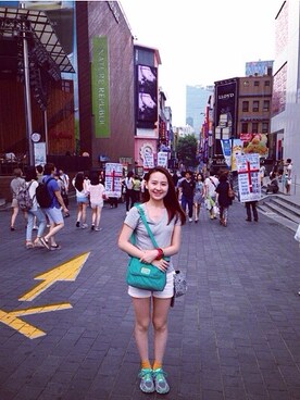 YL Chenさんのコーディネート