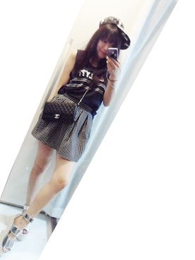 「CHANEL（シャネル）のアイテム（クラッチバッグ、ブラック系）」を使った、jungさん（レディース）の夏コーディネート