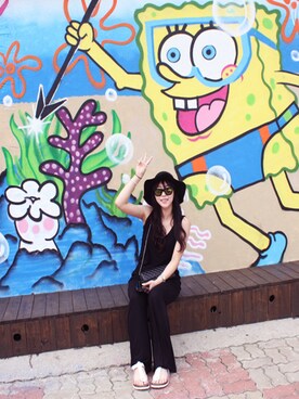 「アイテム（ハット、ブラック系）」を使った、jungさん（レディース）の夏コーディネート