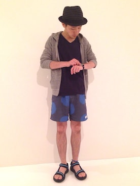 「膝上ショーツ」｜「アイテム（パーカー）」を使った、PYNPYNさん（メンズ・170cm）の夏コーディネート