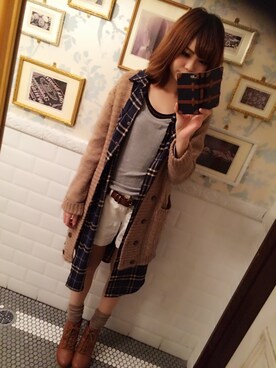 「LOWRYS FARM（ローリーズファーム）のアイテム（Tシャツ/カットソー、グレー系）」を使った、あかねさん（レディース・165cm）の秋コーディネート