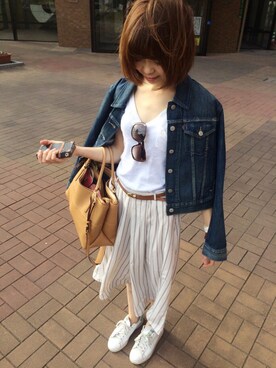 「Levi's（リーバイス）のアイテム（デニムジャケット、ブルー系）」を使った、あかねさん（レディース・165cm）の春コーディネート