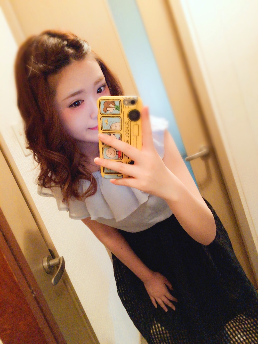 「FOREVER 21のアイテム（Tシャツ/カットソー、ブルー系）」を使った、おしりさん（レディース・158cm）の夏コーディネートの1枚目の写真