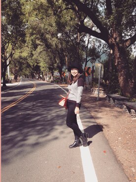 「アイテム（トートバッグ、オレンジ系）」を使った、Hongニジさん（レディース・158cm）の冬コーディネート