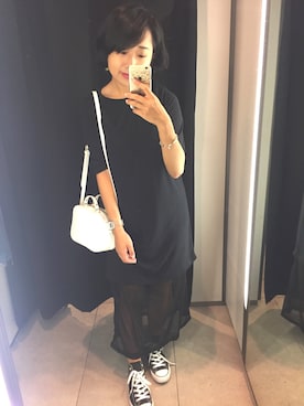 「JEANASIS（ジーナシス）のアイテム（PC・スマホグッズ/家電）」を使った、Hongニジさん（レディース・158cm）の秋コーディネート