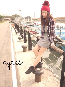 「PULL&BEAR（プルアンドベア）のアイテム（ニットキャップ/ビーニー）」を使った、Ayresさん（レディース・163cm）の秋コーディネート