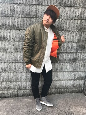 「LACOSTE」｜「アイテム（ミリタリージャケット）」を使った、にしのさん（メンズ・171cm）の冬コーディネート