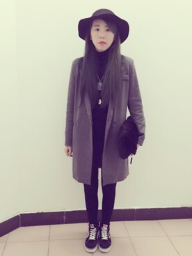 小Mo美媚さんのコーディネート