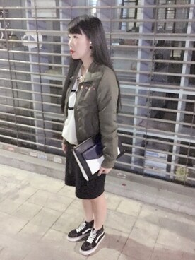 小Mo美媚さんのコーディネート