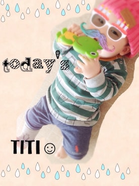 「ハーフパンツ」｜「アイテム（レギンス/スパッツ、グレー系）」を使った、titi☺︎さん（キッズ・70cm）の冬コーディネート