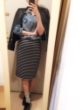 「ひざ丈スカート」｜「アイテム（その他アウター）」を使った、ＹＵＲＩさん（レディース・162cm）の春コーディネート