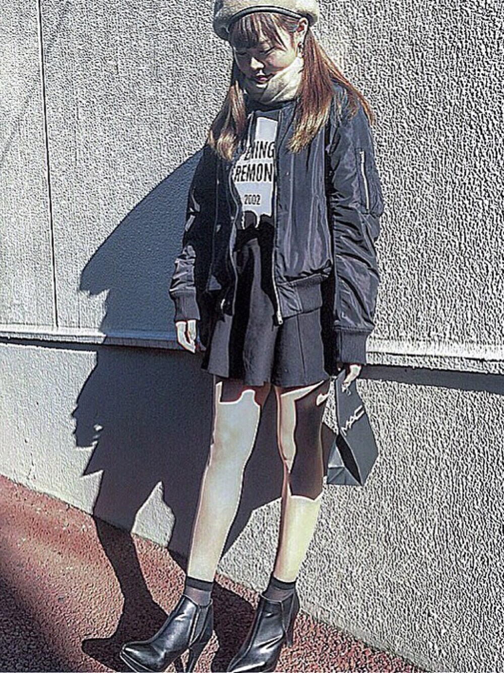 「ladies、OPENING CEREMONY、mode」｜「FOREVER 21のアイテム（スカート、ブラック系）」を使った、sakura.さん（レディース・156cm）の冬コーディネートの1枚目の写真