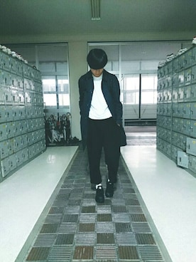「air huarache」｜「アイテム（ステンカラーコート）」を使った、ミ ヤ ザ ワさん（メンズ・176cm）の秋コーディネート