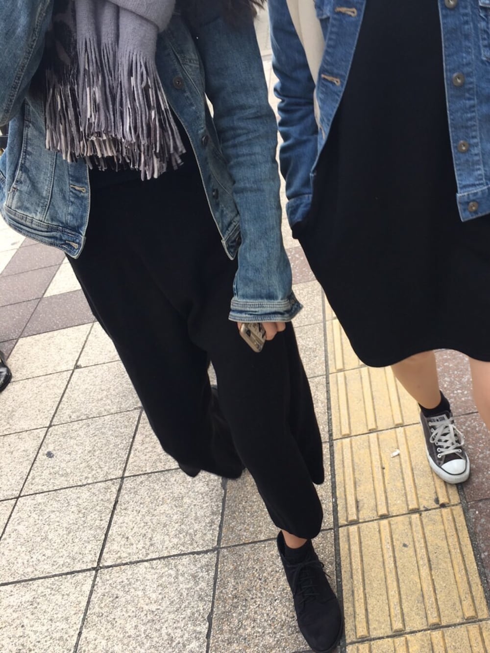 「梅田、学校、冬」｜「Bershkaのアイテム（デニムジャケット、ブルー系）」を使った、SATSUKIさん（レディース・162cm）の秋コーディネートの1枚目の写真