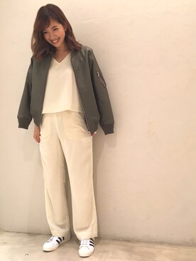 「ROKU」｜「アイテム（ブルゾン）」を使った、Ayano Fujitaさん（レディース・165cm）の夏コーディネート