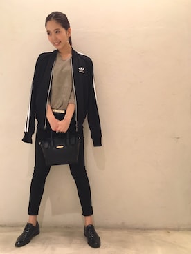 「BEAUTY&YOUTH UNITED ARROWS（ビューティーアンドユースユナイテッドアローズ）のアイテム（Tシャツ/カットソー、グリーン系）」を使った、Ayano Fujitaさん（レディース・165cm）の夏コーディネート