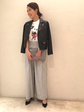 「ミッキーT」｜「アイテム（ライダースジャケット）」を使った、Ayano Fujitaさん（レディース・165cm）の夏コーディネート