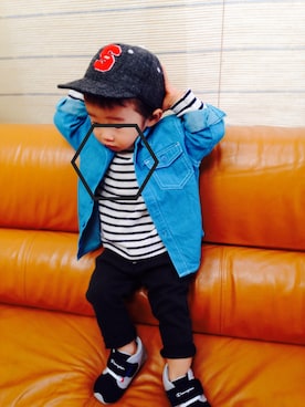 「ボーダーTシャツ」｜こんぶまるお。さん（キッズ・80cm）の春コーディネート