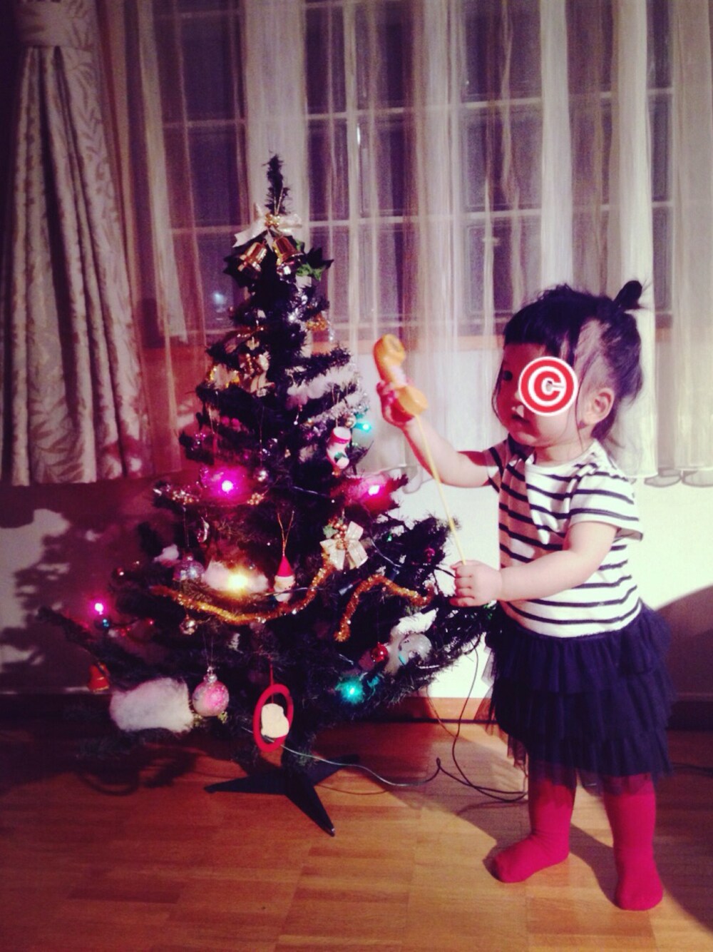 「おだんごヘアー、お団子ヘアー、女の子、クリスマス、赤タイツ、チュールスカート、おニュー」｜「PETIT BATEAUのBaby Petit Bateau® tutu dress（ワンピース、その他）」を使った、caopさん（キッズ・80cm）の冬コーディネートの1枚目の写真