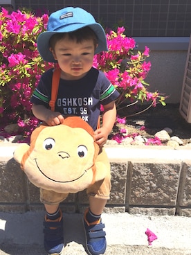 「OSHKOSH（オシュコシュ）のアイテム（Tシャツ/カットソー）」を使った、りんごさん（キッズ・90cm）の春コーディネート