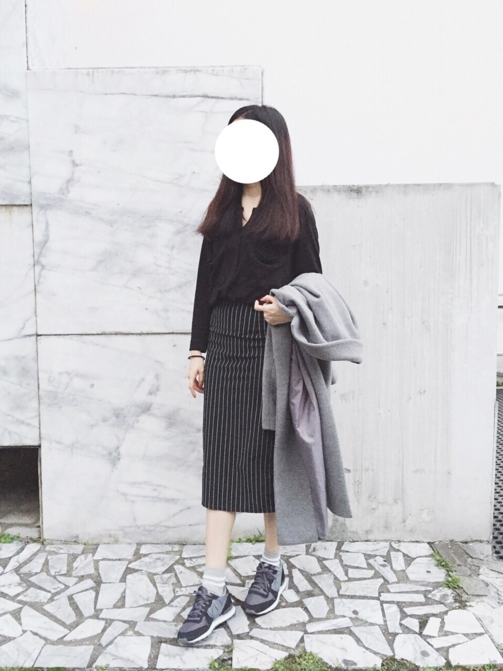 「black and white、black、gray、NIKE、UNIQLO、Japan」｜「Real Cocoのアイテム（ダッフルコート、グレー系）」を使った、WeiHsuanさん（レディース・162cm）の冬コーディネートの1枚目の写真