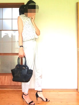 「GOUT COMMUN（グーコミューン）のアイテム（ショルダーバッグ）」を使った、きーーーこさん（レディース・161cm）の夏コーディネート