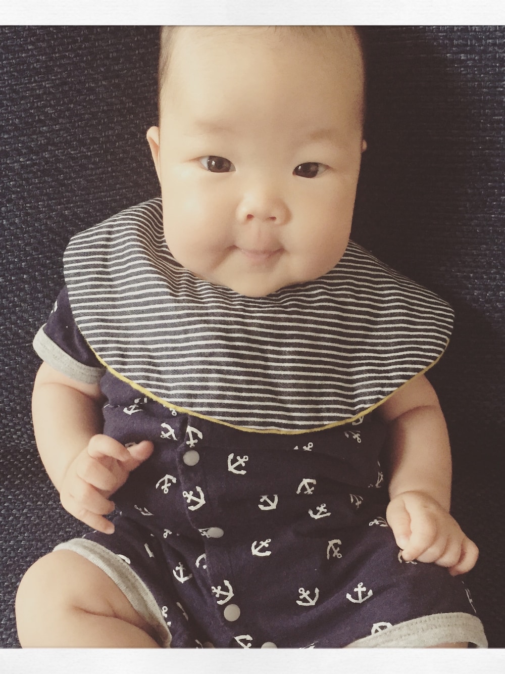 「スタイ、ロンパース、男の子コーデ」｜「西松屋のアイテム（ロンパース、ブルー系）」を使った、kisukeさん（キッズ・60cm）の夏コーディネートの1枚目の写真