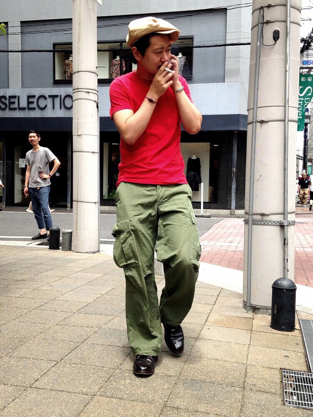 「古着、A.P.C.、ALDEN、hannahats」｜「A.P.C.のS/S WORK T-SHIRT　13OFF　（Tシャツ/カットソー、レッド系）」を使った、そわじゅんいちさん（メンズ・175cm）の夏コーディネートの1枚目の写真