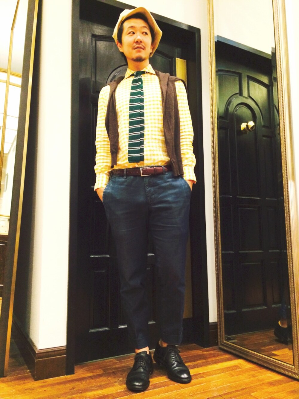 「ALDEN、gelmano、nano・universe、A.P.C.、hannahats、ギンガムチェックシャツ」｜「NANO universeのブレンバーナカッタウェイシャツ（シャツ/ブラウス、イエロー系）」を使った、そわじゅんいちさん（メンズ・175cm）の夏コーディネートの1枚目の写真