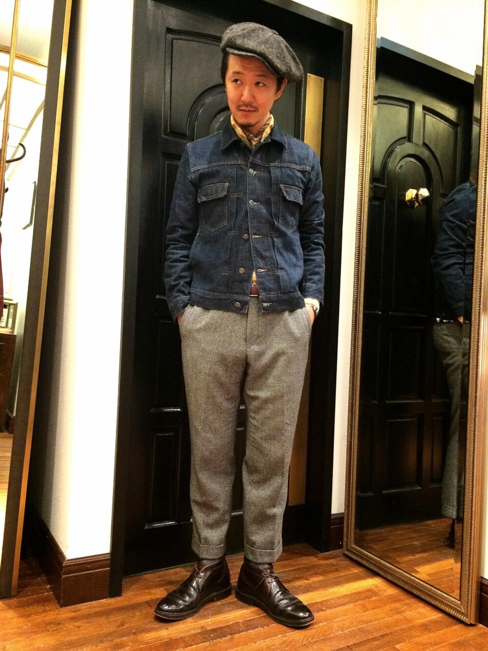 「ALDEN、nano・universe、hannahats、A.P.C.、スカーフ、Gジャン、ハンチング、バーズアイ」｜「A.P.C.のVESTE JEAN WORK（デニムジャケット、ブルー系）」を使った、そわじゅんいちさん（メンズ・175cm）の秋コーディネートの1枚目の写真