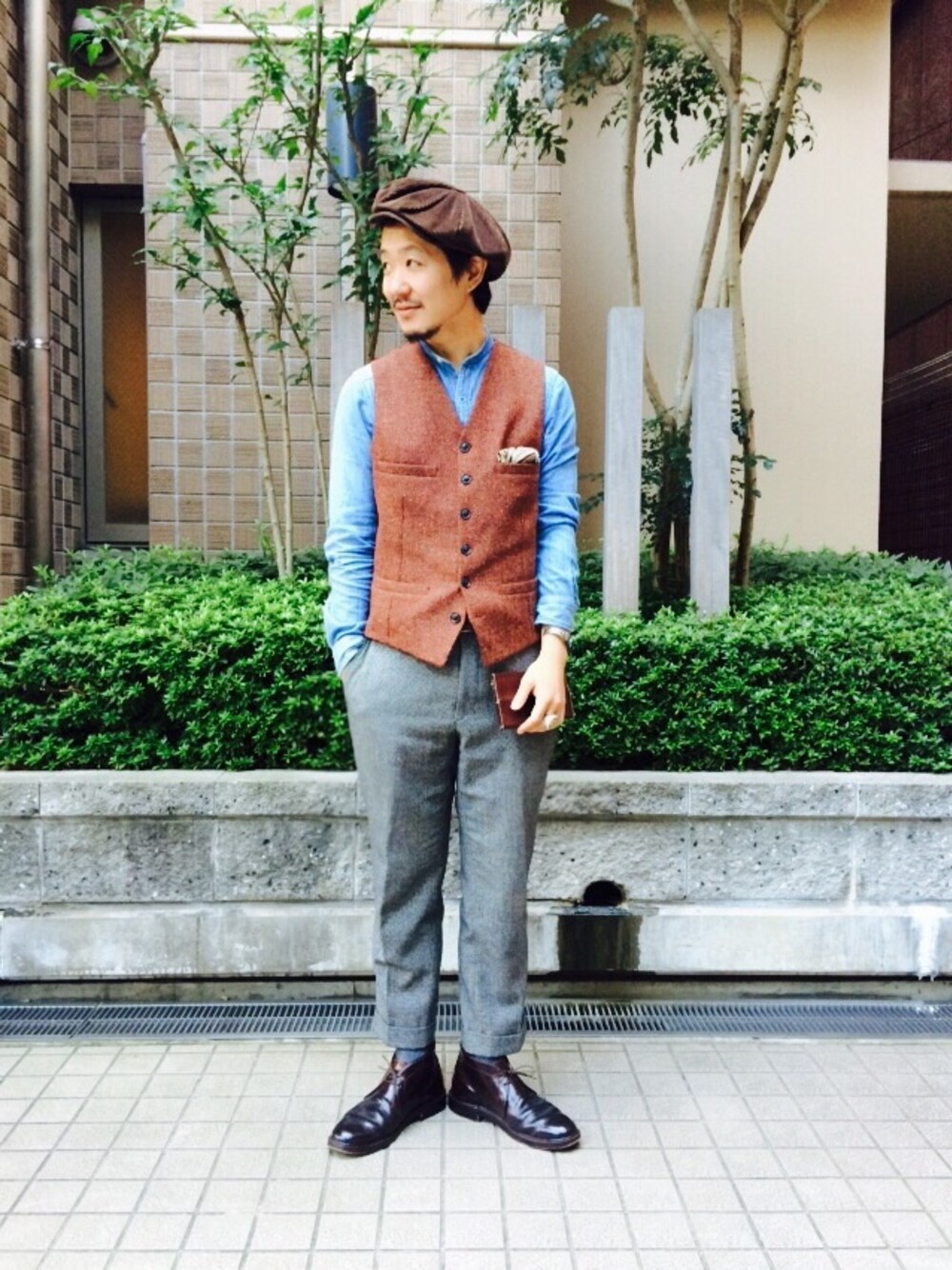 「ALDEN、nano・universe、Drumohr、UMIT BENAN、steaven alan、hannahats、重ね着、バンドカラー、バーズアイ、henry cuir」｜「ALDENのアイテム（ブーツ、ブラウン系）」を使った、そわじゅんいちさん（メンズ・175cm）の秋コーディネートの1枚目の写真