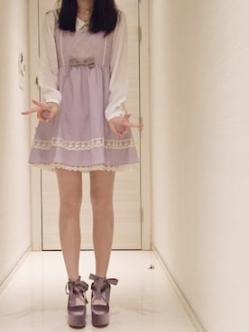 「アイテム（チョーカー、パープル系）」を使った、10さん（レディース・160cm）の冬コーディネート