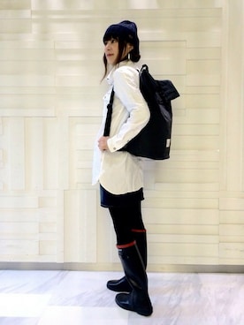 「アイテム（レインシューズ、ブルー系）」を使った、kazuさん（レディース・158cm）の冬コーディネート