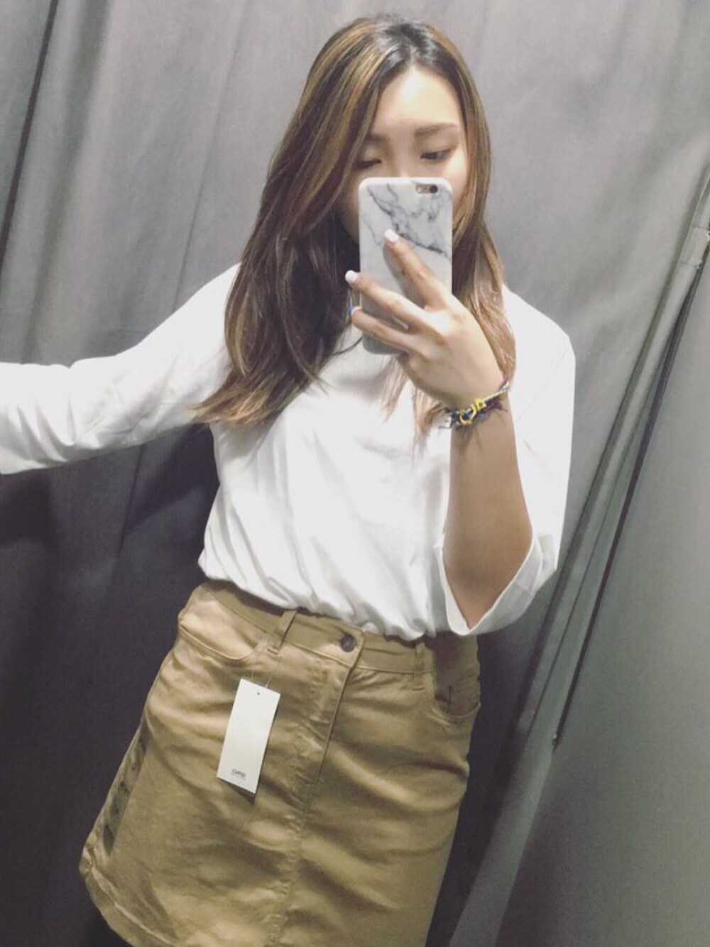 「casual」｜「SPAOのアイテム（Tシャツ/カットソー、ホワイト系）」を使った、chilamcさん（レディース・166cm）の秋コーディネートの1枚目の写真