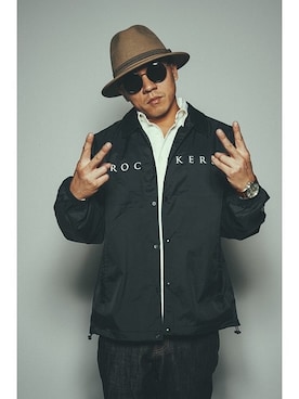 「丸サングラス」｜「アイテム（ナイロンジャケット）」を使った、Masta Simon(Mighty Crown)さん（メンズ・175cm）の冬コーディネート
