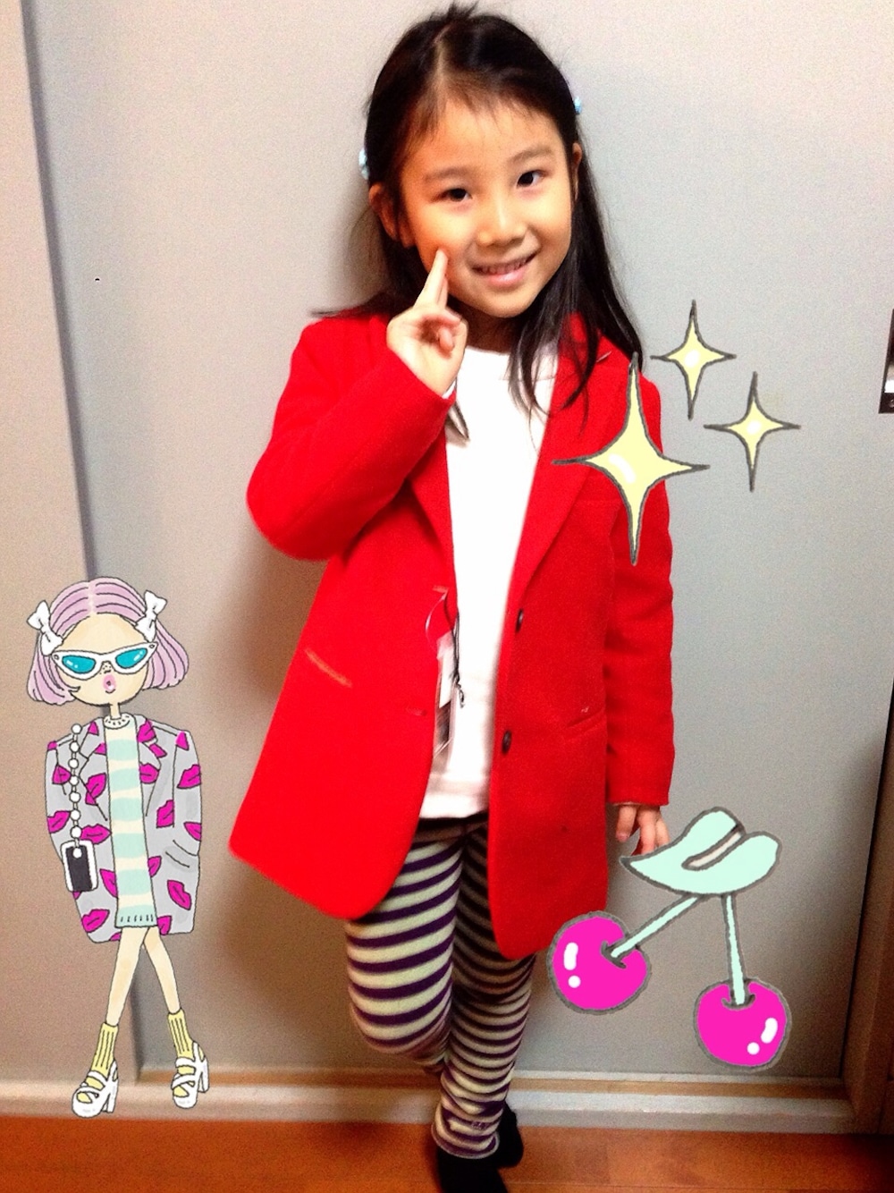 「uu、チェスターコート、kids、popupshop、ボーダー」｜「UUのアイテム（チェスターコート、レッド系）」を使った、anjiさん（キッズ・100cm）の冬コーディネートの1枚目の写真