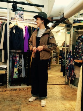「WILD THINGS（ワイルドシングス）のアイテム（マウンテンパーカー）」を使った、YOSHIHARUさん（レディース・168cm）の冬コーディネート