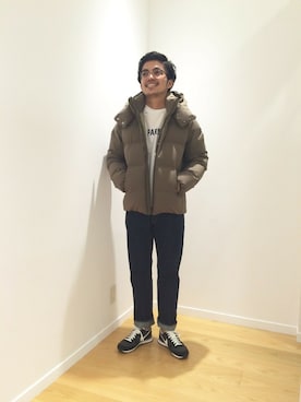 「アイテム（ダウンジャケット/コート、ベージュ系）」を使った、ツルタさん（メンズ・175cm）の夏コーディネート