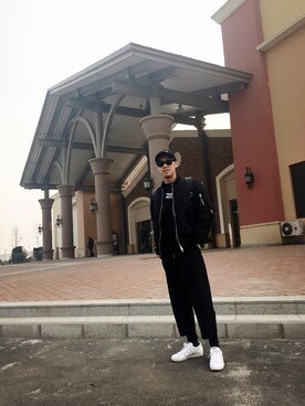 「PALLADIUM（パラディウム）のアイテム（ダウンジャケット/コート、ブラック系）」を使った、超级费雷迪さん（メンズ・179cm）の冬コーディネート